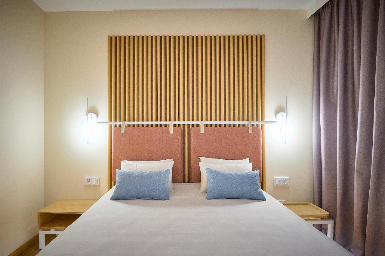 Hotel Leonor Conil Коніль-де-ла-Фронтера Екстер'єр фото