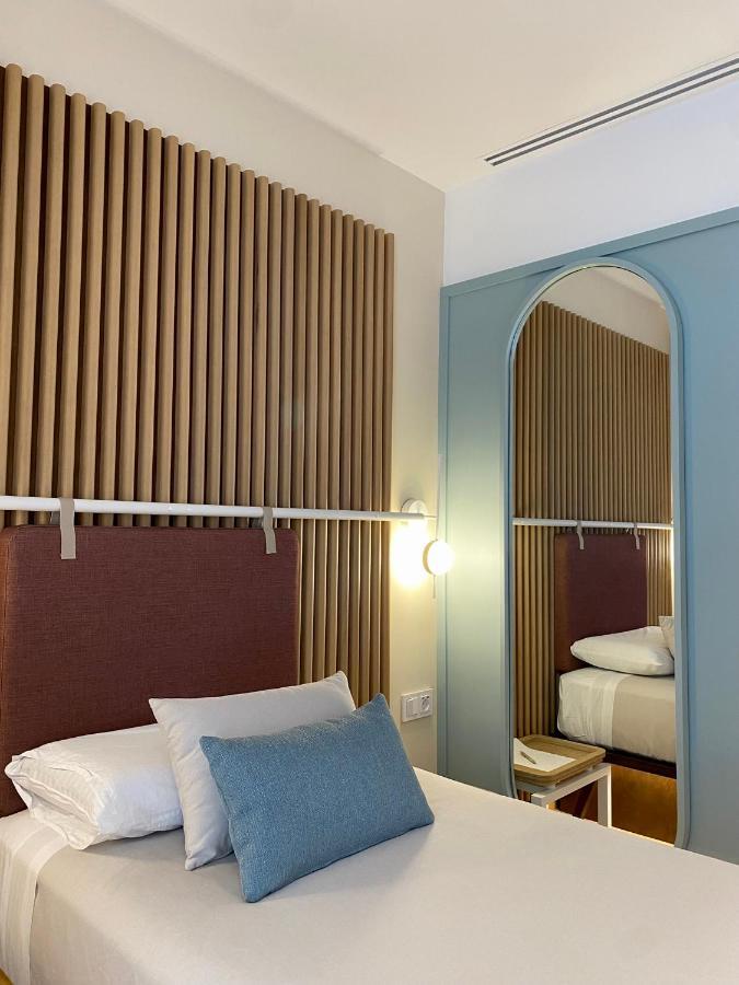 Hotel Leonor Conil Коніль-де-ла-Фронтера Екстер'єр фото